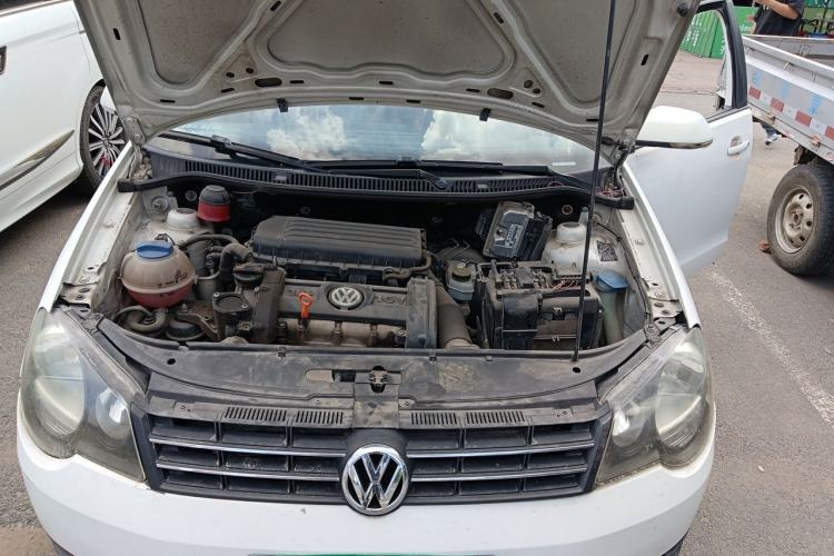 Used Volkswagen Polo 2011 Jingqu 1.4L Manual Sile Edition Engine Bay