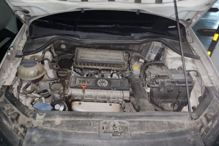 Used Volkswagen Polo 2011 1.6L Automatic ZhiShang Version Engine Bay