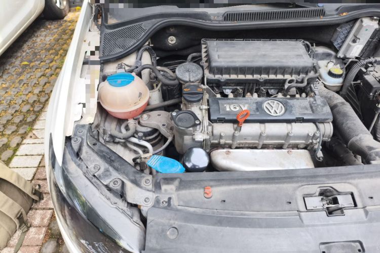 Used Volkswagen Polo 2011 1.6L Automatic ZhiShang Version Engine Bay Right