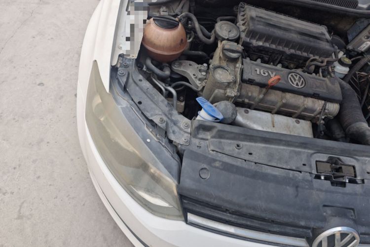 Used Volkswagen Polo 2011 1.6L Automatic ZhiShang Version Engine Bay Right