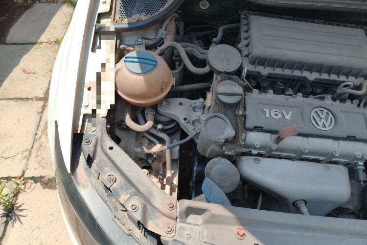 Used Volkswagen Polo 2011 1.6L Automatic ZhiShang Version Engine Bay Right