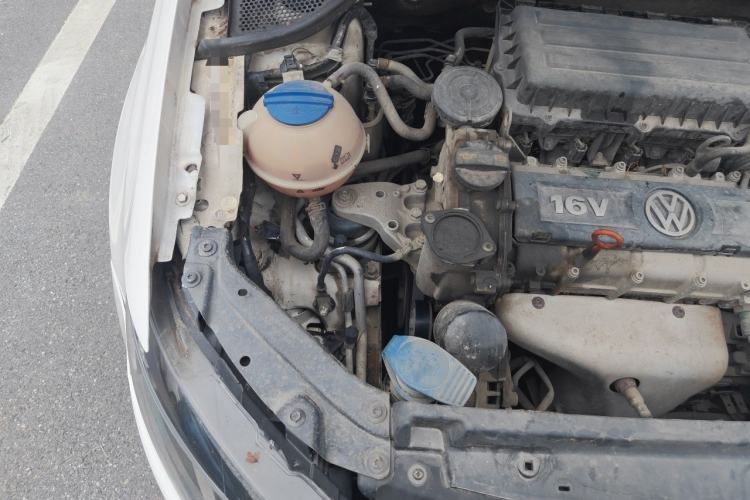 Used Volkswagen Polo 2011 1.4L Manual ZhiLe Edition Engine Bay Right