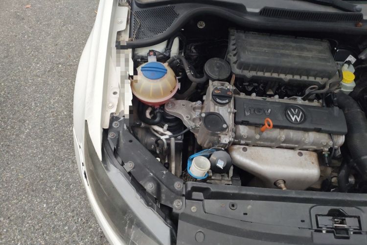 Used Volkswagen Polo 2011 1.6L Automatic ZhiShang Version Engine Bay Right