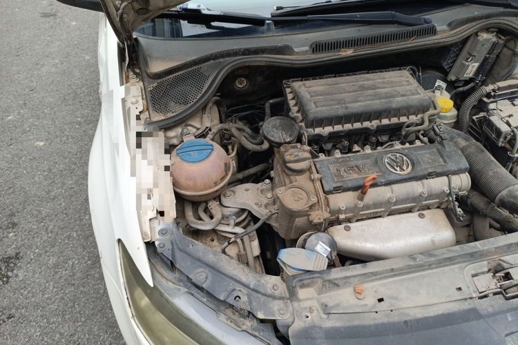 Used Volkswagen Polo 2011 1.4L Automatic ZhiShang Version Engine Bay Right