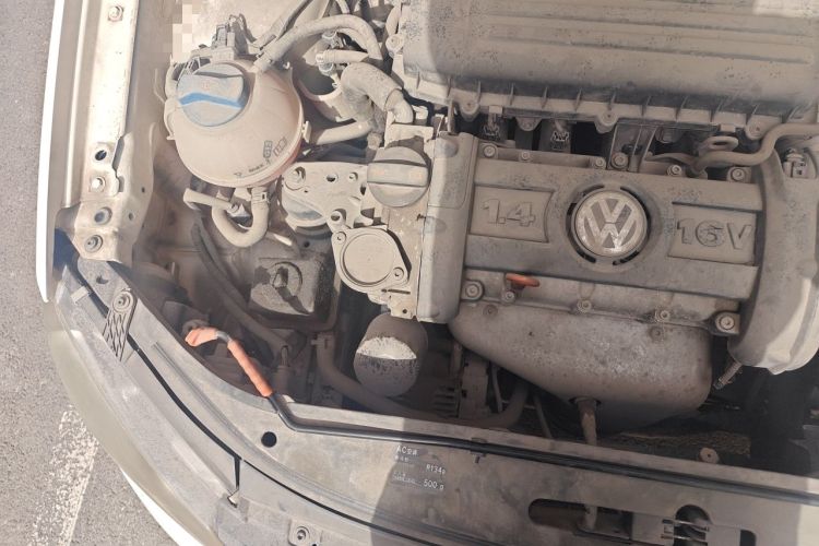 Used Volkswagen Polo 2011 Jingqu 1.4L Automatic Shishang Edition Engine Bay Right