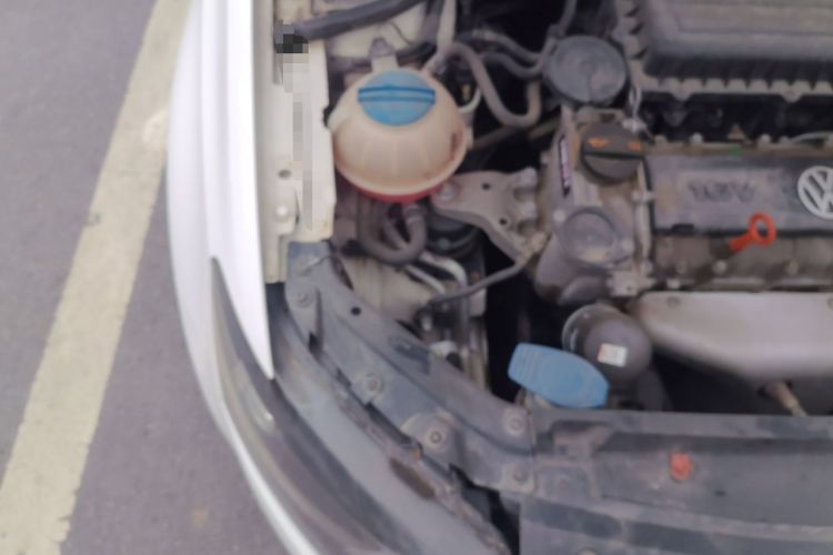 Used Volkswagen Polo 2011 1.4L Manual ZhiLe Edition Engine Bay Right