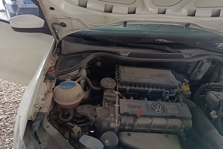 Used Volkswagen Polo 2011 1.6L Automatic ZhiShang Version Engine Bay Right