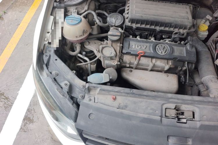 Used Volkswagen Polo 2011 1.6L Automatic ZhiShang Version Engine Bay Right