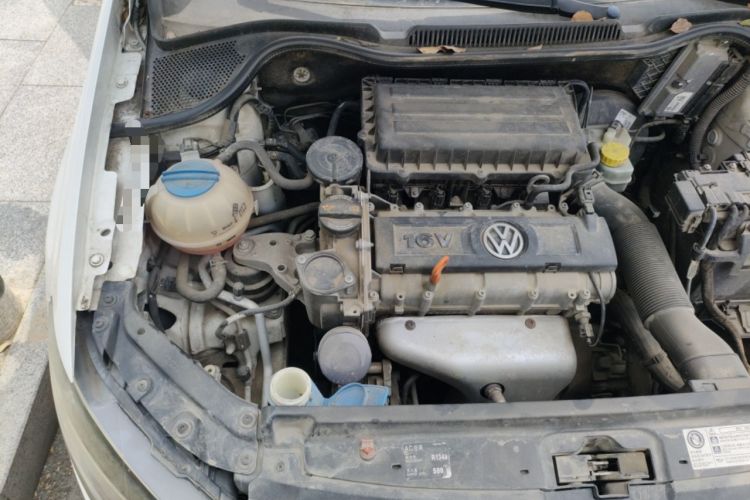 Used Volkswagen Polo 2011 1.4L Manual ZhiLe Edition Engine Bay Right