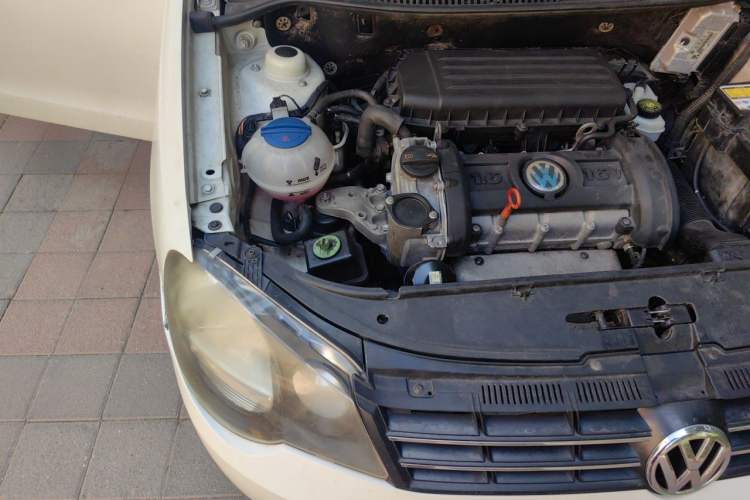 Used Volkswagen Polo 2011 Jingqu 1.6L Automatic Siku Edition Engine Bay Right