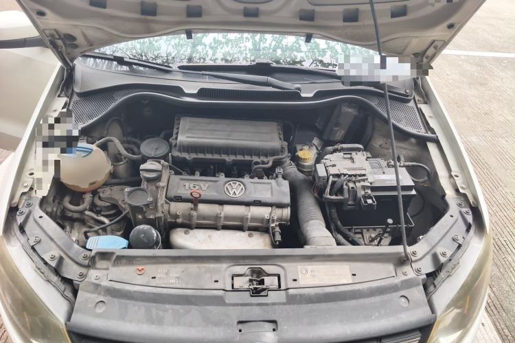 Used Volkswagen Polo 2011 1.6L Automatic ZhiKu Edition Engine Bay