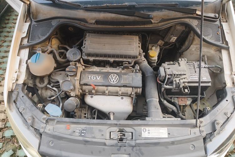 Used Volkswagen Polo 2011 1.4L Manual ZhiShang Edition Engine Bay