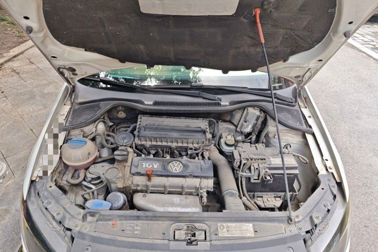 Used Volkswagen Polo 2011 1.4L Manual ZhiLe Edition Engine Bay