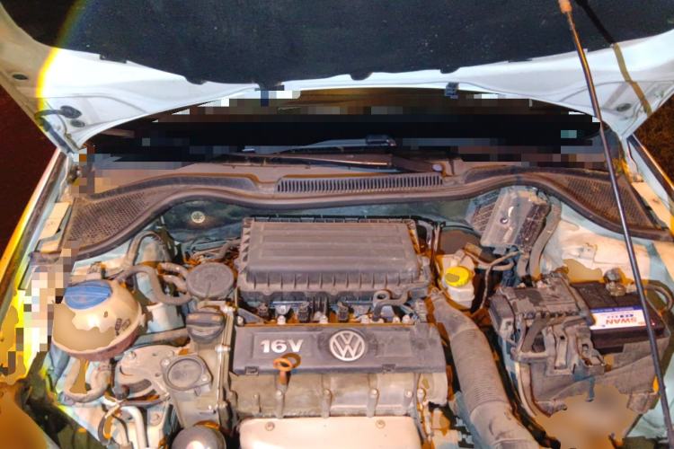 Used Volkswagen Polo 2011 1.6L Manual ZhiShang Edition Engine Bay