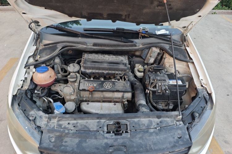 Used Volkswagen Polo 2011 1.6L Automatic ZhiShang Version Engine Bay