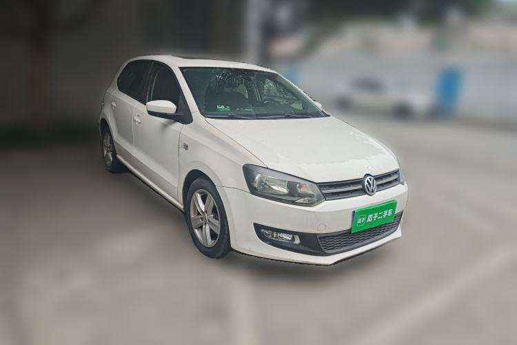 Used Volkswagen Polo 2011 1.6L Automatic ZhiShang Version Front Right 45 Deg