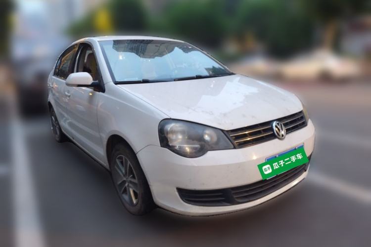 Used Volkswagen Polo 2011 Jingqu 1.4L Manual Sile Edition Front Right 45 Deg
