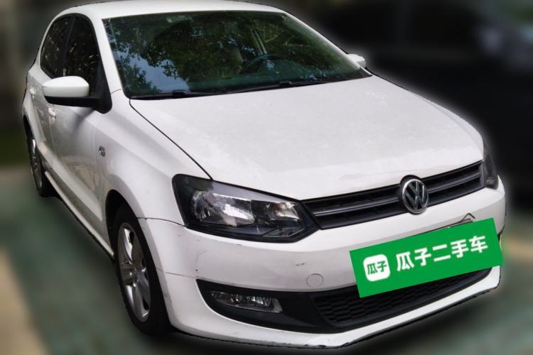 Used Volkswagen Polo 2011 1.6L Manual ZhiShang Edition Front Right 45 Deg