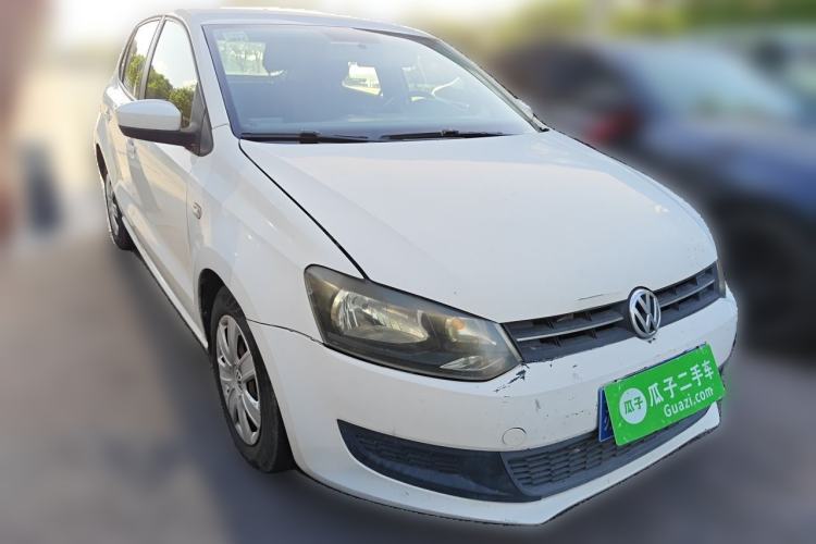 Used Volkswagen Polo 2011 1.4L Manual ZhiLe Edition Front Right 45 Deg