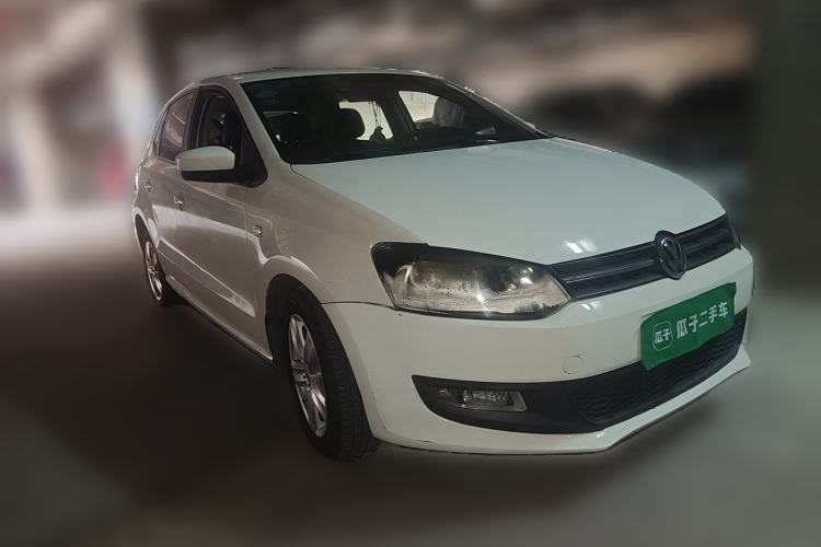 Used Volkswagen Polo 2011 1.4L Automatic ZhiShang Version Front Right 45 Deg