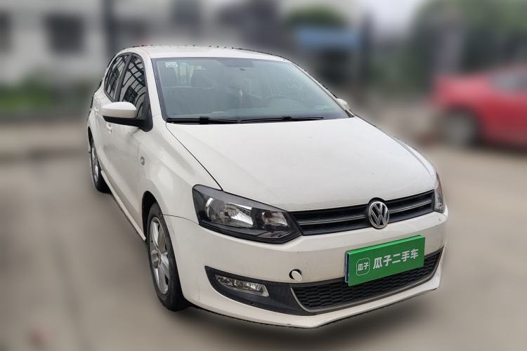 Used Volkswagen Polo 2011 1.6L Automatic ZhiShang Version Front Right 45 Deg