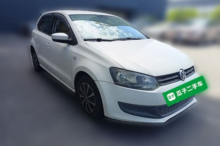 Used Volkswagen Polo 2011 1.4L Manual ZhiLe Edition Front Right 45 Deg