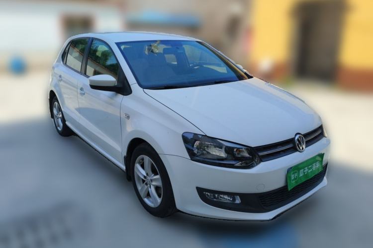 Used Volkswagen Polo 2011 1.4L Automatic ZhiShang Version Front Right 45 Deg