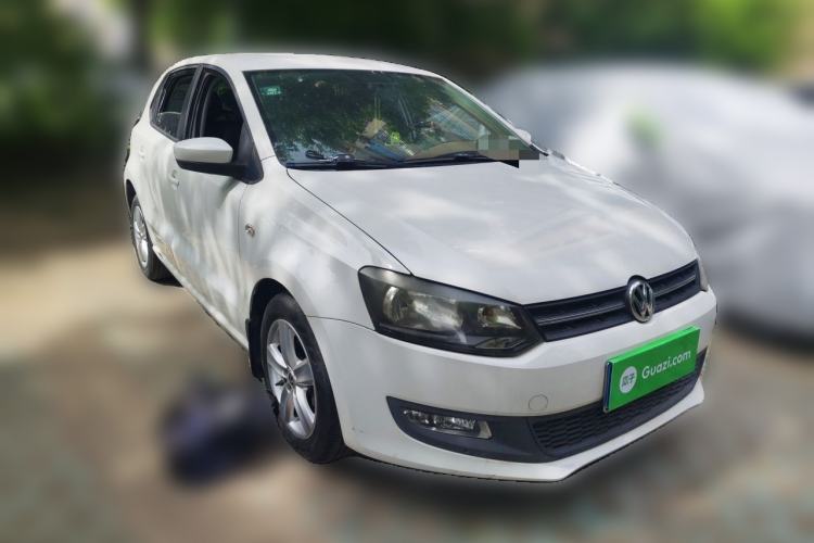 Used Volkswagen Polo 2011 1.6L Automatic ZhiShang Version Front Right 45 Deg