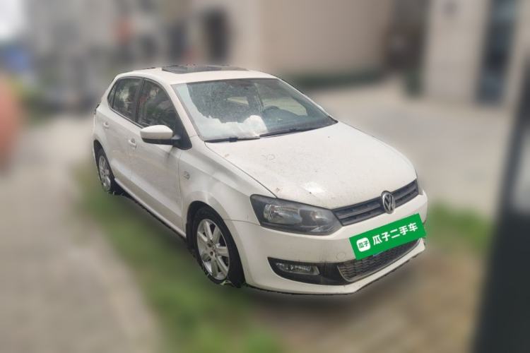 Used Volkswagen Polo 2011 1.6L Automatic ZhiKu Edition Front Right 45 Deg