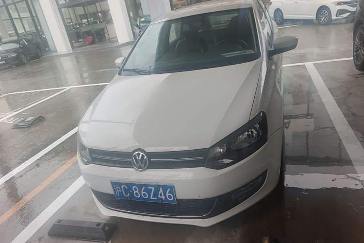 Used Volkswagen Polo 2011 1.6L Automatic ZhiShang Version Front