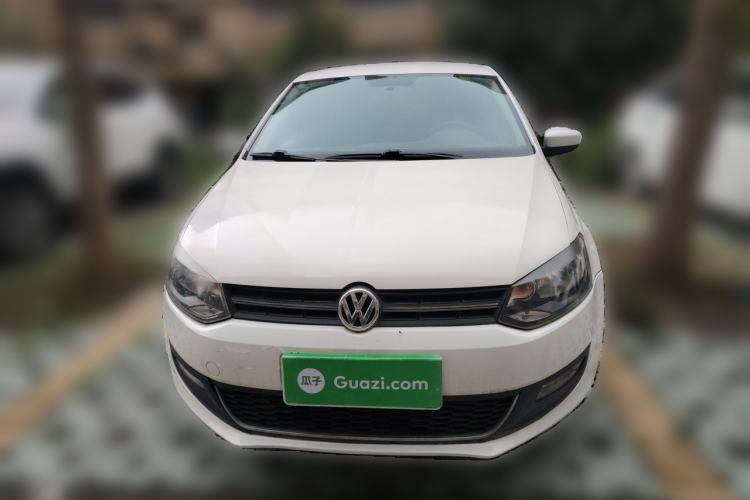 Used Volkswagen Polo 2011 1.6L Manual ZhiShang Edition Front