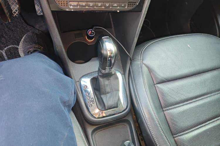 Used Volkswagen Polo 2011 1.4L Automatic ZhiCool Edition Gear Lever