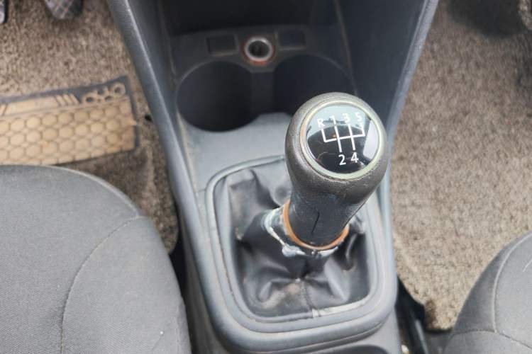 Used Volkswagen Polo 2011 1.4L Manual ZhiLe Edition Gear Lever