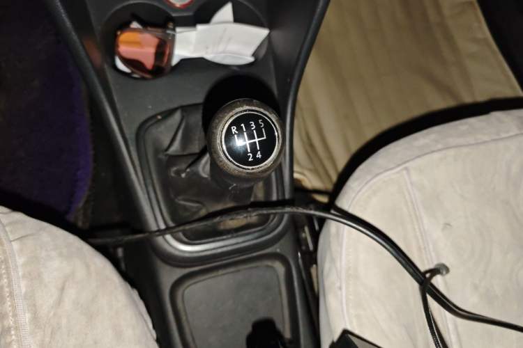 Used Volkswagen Polo 2011 1.4L Manual ZhiLe Edition Gear Lever