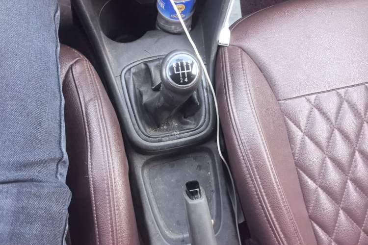 Used Volkswagen Polo 2011 1.4L Manual ZhiLe Edition Gear Lever