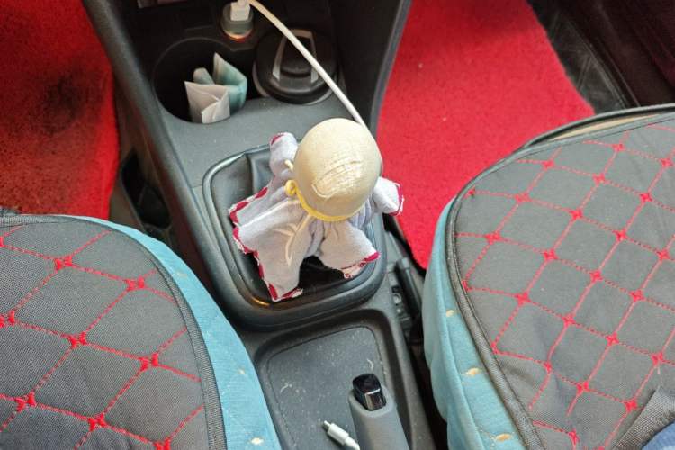 Used Volkswagen Polo 2011 1.4L Manual ZhiLe Edition Gear Lever