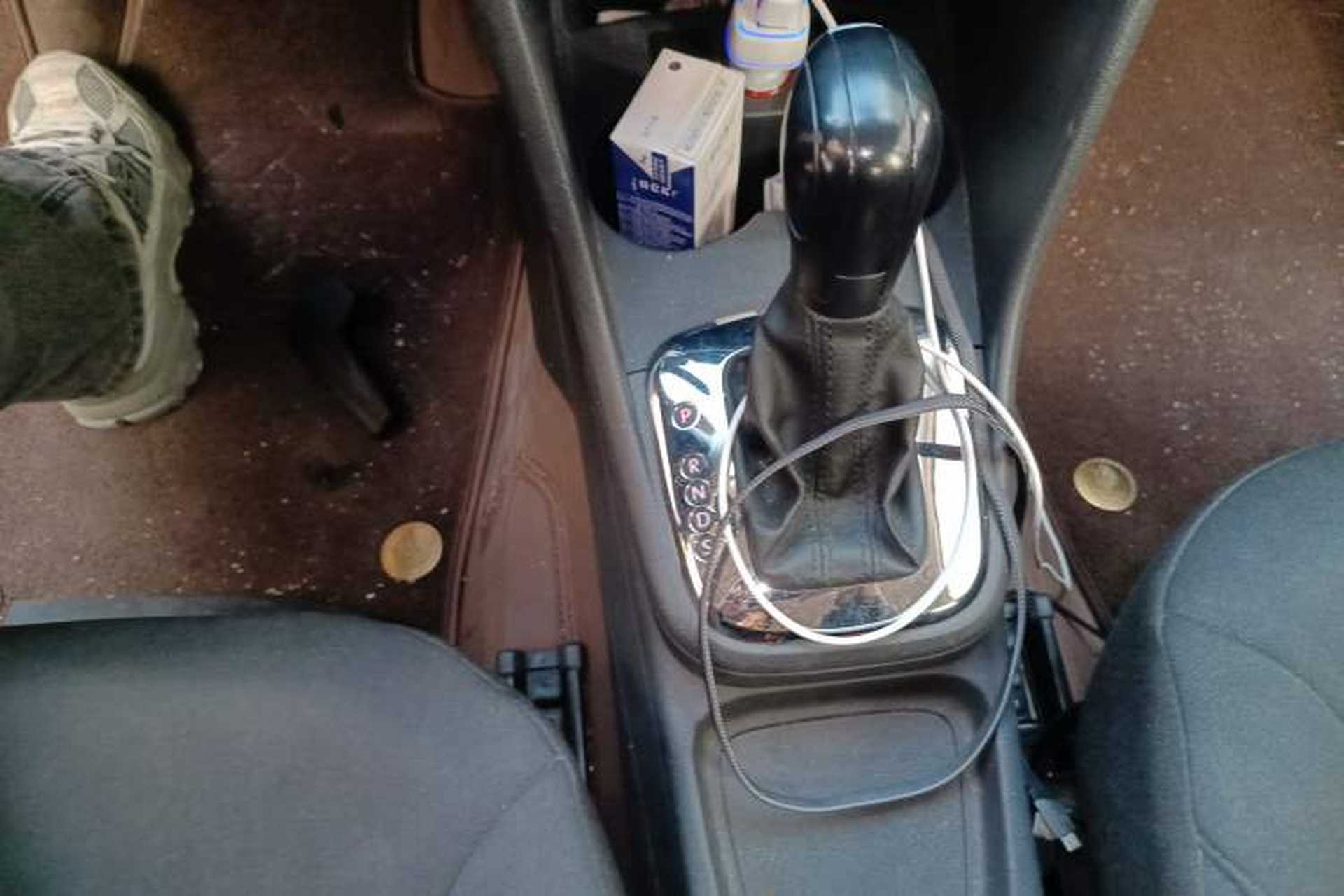 Used Volkswagen Polo 2011 1.6L Automatic ZhiShang Version Gear Lever