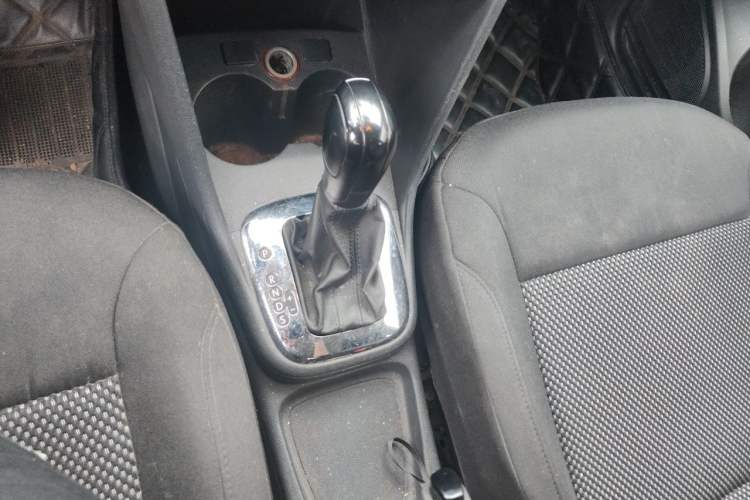 Used Volkswagen Polo 2011 1.4L Automatic ZhiCool Edition Gear Lever