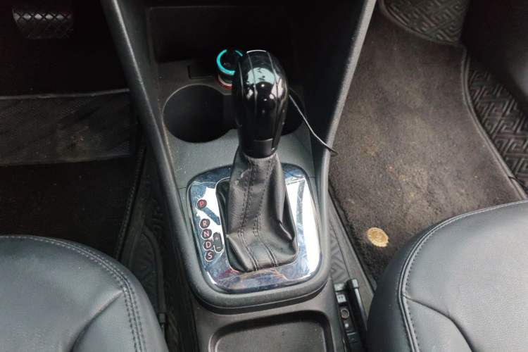 Used Volkswagen Polo 2011 1.4L Automatic ZhiShang Version Gear Lever