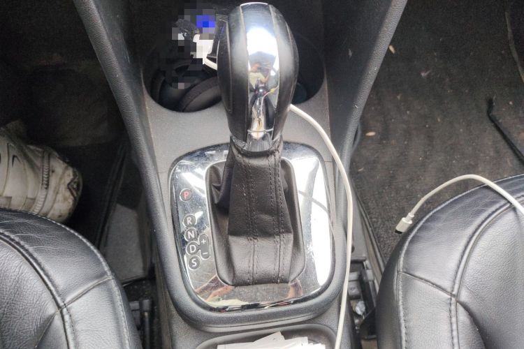 Used Volkswagen Polo 2011 1.6L Automatic ZhiShang Version Gear Lever
