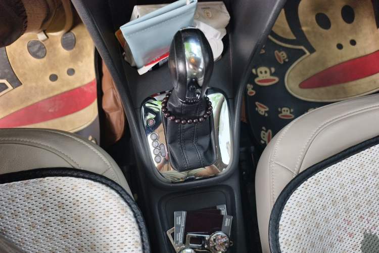 Used Volkswagen Polo 2011 1.6L Automatic ZhiKu Edition Gear Lever
