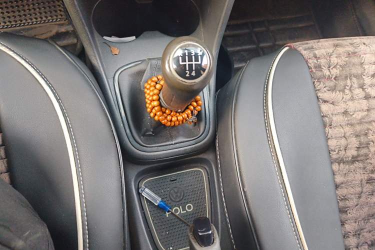 Used Volkswagen Polo 2011 1.4L Manual ZhiShang Edition Gear Lever