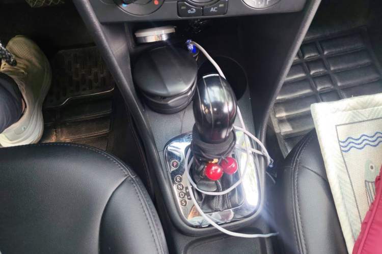 Used Volkswagen Polo 2011 1.6L Automatic ZhiShang Version Gear Lever