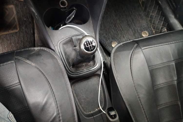 Used Volkswagen Polo 2011 1.6L Manual ZhiShang Edition Gear Lever