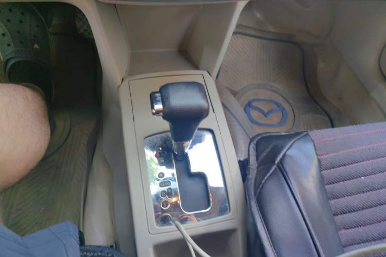 Used Volkswagen Polo 2011 Jingqu 1.6L Automatic Siku Edition Gear Lever