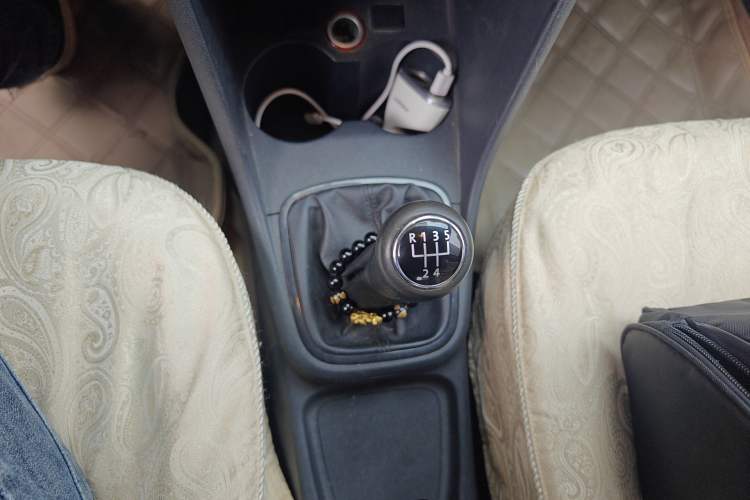 Used Volkswagen Polo 2011 1.4L Manual ZhiLe Edition Gear Lever