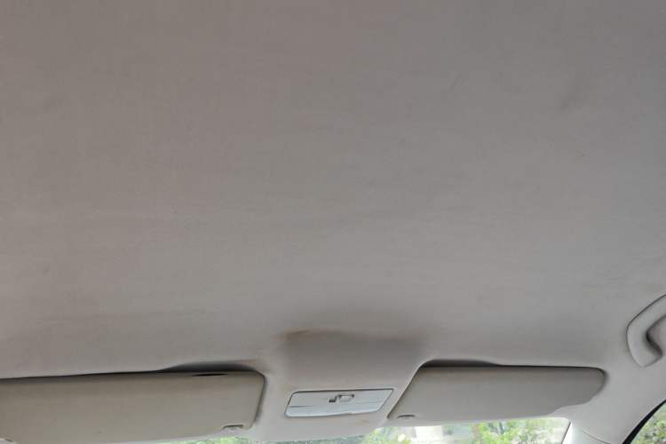Used Volkswagen Polo 2011 1.6L Manual ZhiShang Edition Headliner