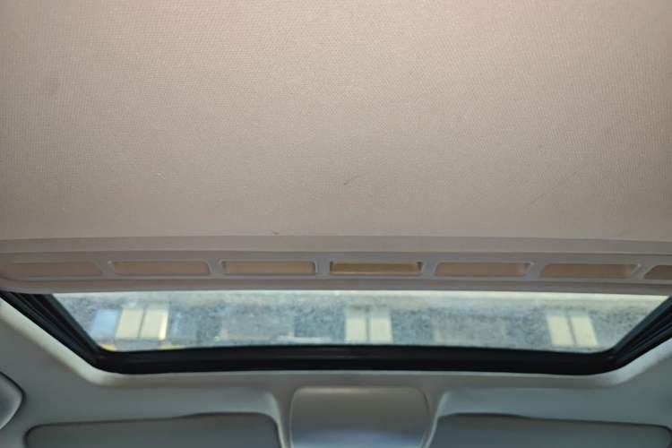 Used Volkswagen Polo 2011 1.4L Automatic ZhiCool Edition Headliner