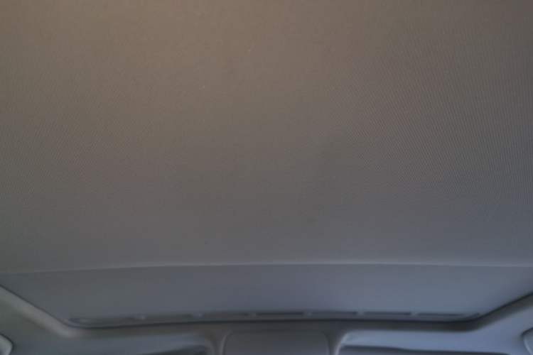 Used Volkswagen Polo 2011 1.6L Automatic ZhiKu Edition Headliner
