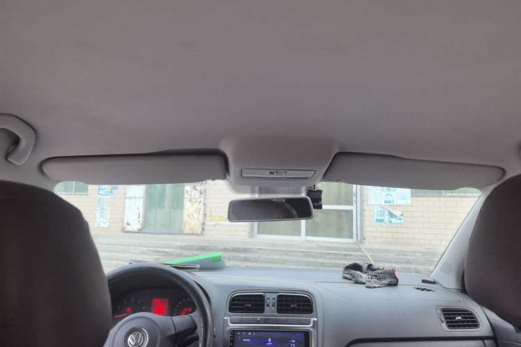 Used Volkswagen Polo 2011 1.4L Manual ZhiLe Edition Headliner